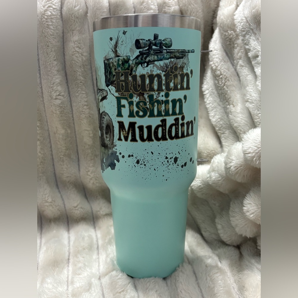 SPECIAL NEW 40 oz Mint Green Tumbler with Outdoor Theme